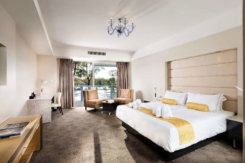 Swan River Hotel - C Tourism 2