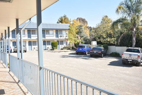 Best Western Motel Farrington - C Tourism 1