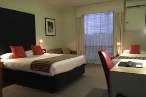 Sovereign Park Motor Inn - C Tourism 3