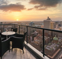 Meriton Suites Pitt Street - C Tourism