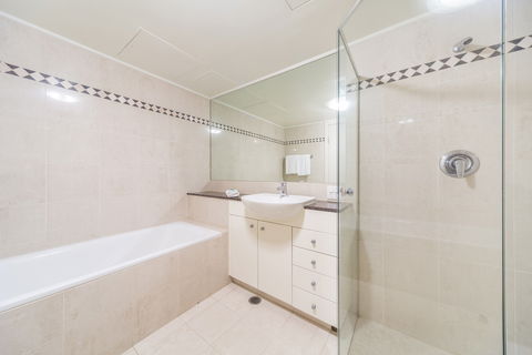 Astra Sydney CBD Pitt Street - C Tourism 1