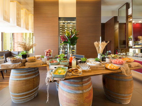 Pullman Hotel at Sydney Olympic Park - C Tourism 1