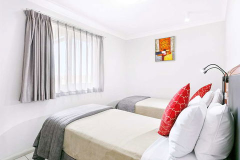 Comfort Inn & Suites Burwood - C Tourism 3