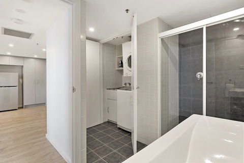 Astra Apartments Parramatta - C Tourism 16