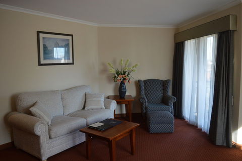 Gateway On Monash - C Tourism 0