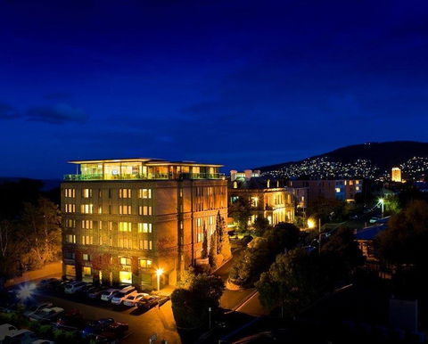 Lenna Of Hobart - C Tourism 1