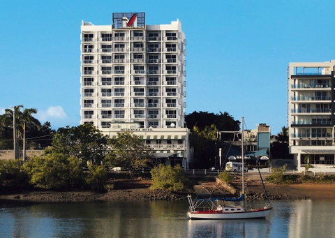 Oaks Metropole Hotel - C Tourism 0