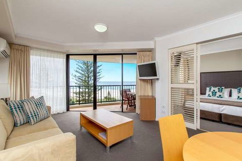 Mantra Coolangatta Beach - C Tourism 2