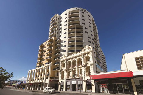 Adina Apartment Hotel Barrack Plaza - C Tourism 0
