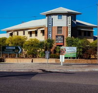 MAS Country Club Motor Inn - C Tourism