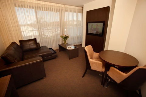 Pier 21 Apartment Hotel - C Tourism 2