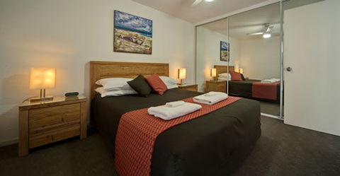 Albacore Apartments - C Tourism 0