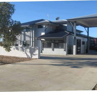 Royal Motel Miles - C Tourism