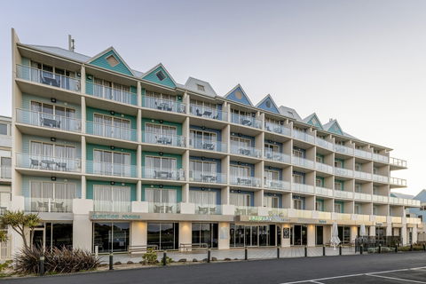 Lady Bay Resort - C Tourism 0
