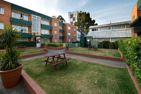 APX Apartments Parramatta - C Tourism 3