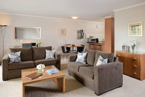 Ringwood Royale Apartment Hotel - C Tourism 2