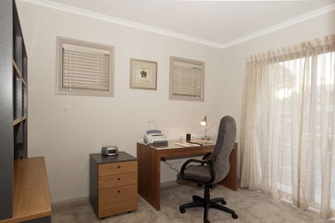 Ringwood Royale Apartment Hotel - C Tourism 4