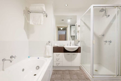 Ringwood Royale Apartment Hotel - C Tourism 7