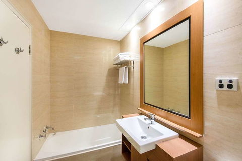 Quality Hotel Ambassador Perth - C Tourism 6