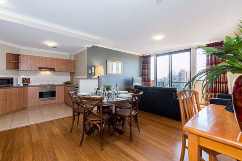 Mont Clare Boutique Apartments - C Tourism 10