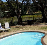 Golden Heritage Motor Inn  Cottages - C Tourism