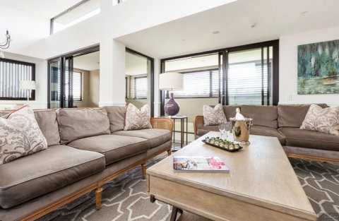 Miramare Gardens Boutique Accommodation - C Tourism 3