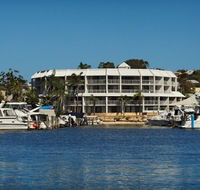 Pier 21 Apartment Hotel - C Tourism