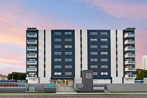Allure Hotel And Apartments - C Tourism 0