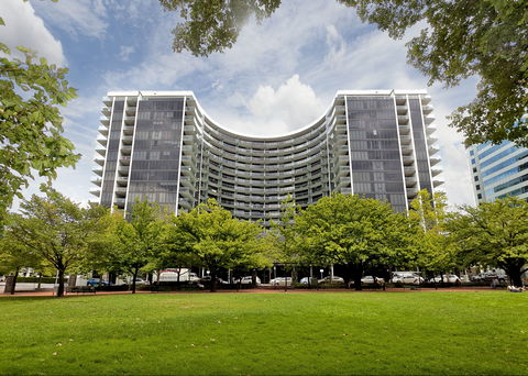 Astra Canberra Manhattan - C Tourism 0