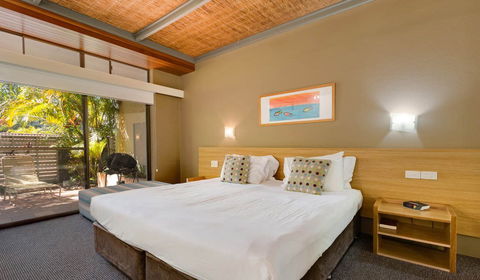 Nautilus Beachfront Villas & Spa - C Tourism 1