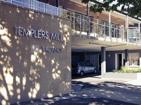 Mercure Orange - C Tourism 0