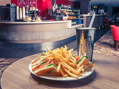 Mercure Orange - C Tourism 2