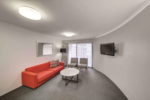 Adina Serviced Apartments James Court - C Tourism 12