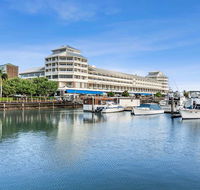 Shangri-La Hotel The Marina - C Tourism