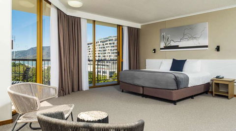Pacific Hotel Cairns - C Tourism 9