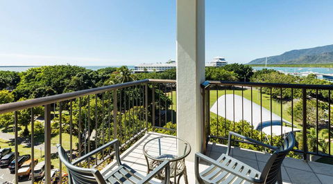 Pacific Hotel Cairns - C Tourism 10