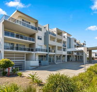 Quality Suites Pioneer Sands - C Tourism