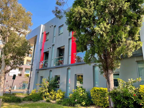 Best Western Plus Camperdown Suites - C Tourism 1
