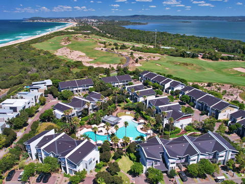 Pullman Magenta Shores Resort - C Tourism 0