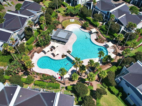 Pullman Magenta Shores Resort - C Tourism 1