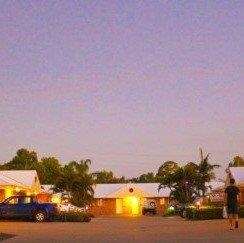 Emerald Maraboon Motor Inn - C Tourism 0