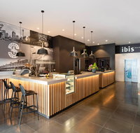 Hotel Ibis World Square - C Tourism