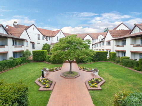 Mercure Canberra Hotel - C Tourism 2