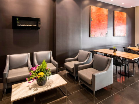 Hotel Ibis World Square - C Tourism 2