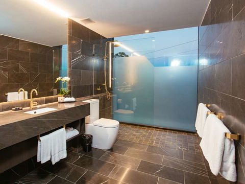Eatons Hill Hotel - C Tourism 2