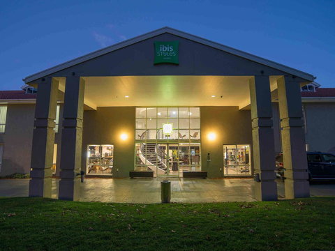 Ibis Styles Canberra - C Tourism 0