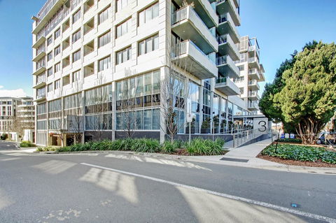 Realm Park 39 Barton ACT - C Tourism 28