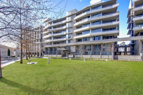 Realm Park 39 Barton ACT - C Tourism 39