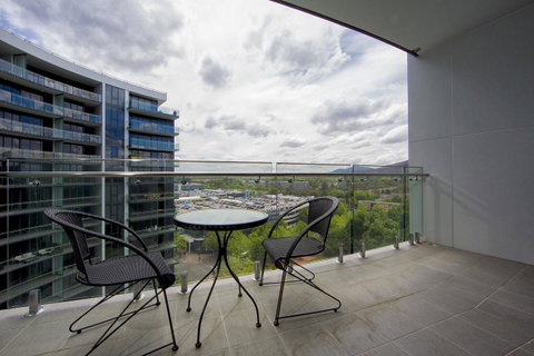 Manhattan 303 Canberra City ACT - C Tourism 17