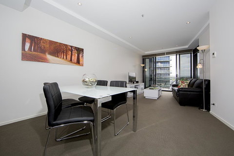 Manhattan 303 Canberra City ACT - C Tourism 18